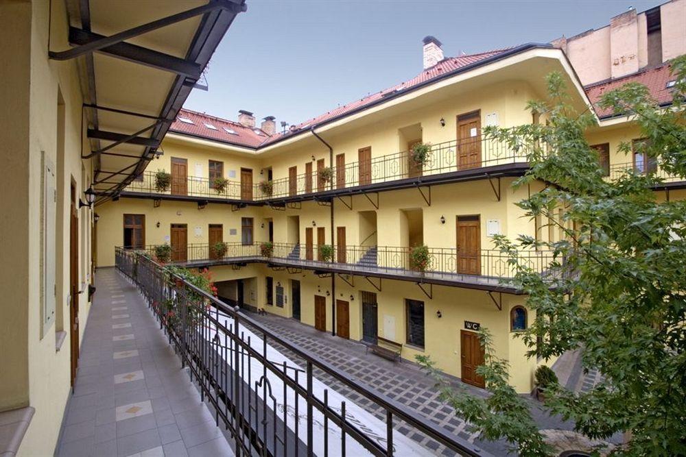 Andel Apartments Praha Eksteriør billede